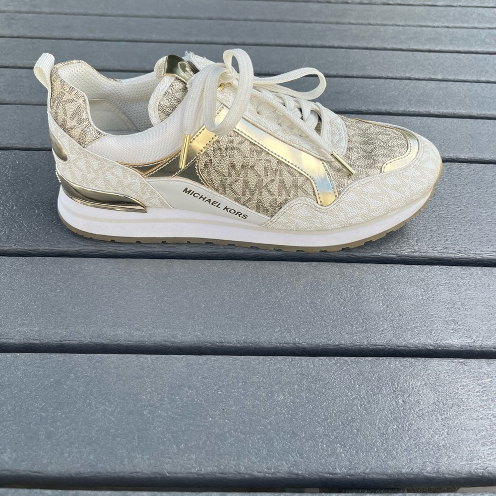 Michael Kors; Wilma Color-Block Logo Trainers; Little/No wear; Woman’s 9/9.5 - Picture 6 of 13